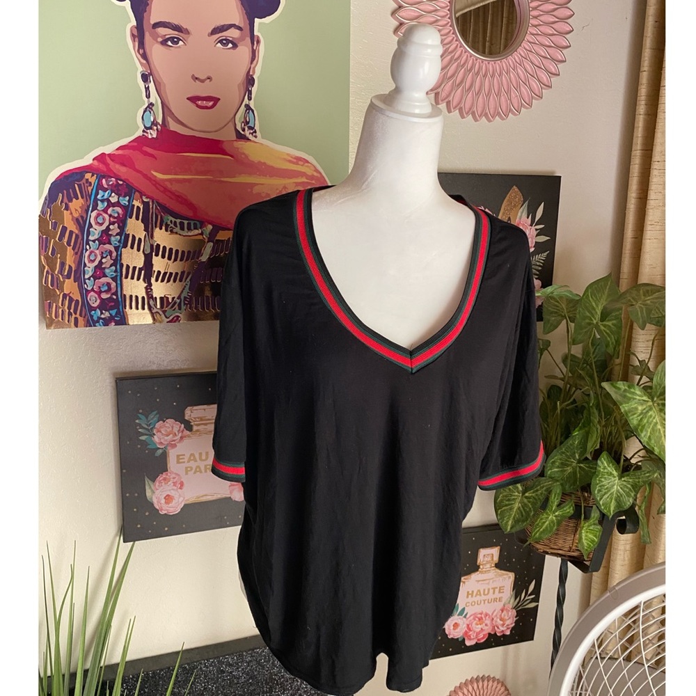 Plus 3x Used red,green & black striped v neck top